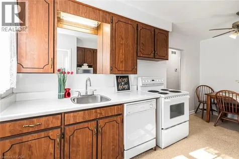 124 Broker Drive Hamilton ON L8T 2B8