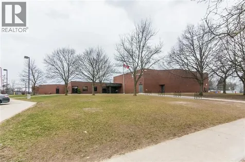 279 Sandowne Drive Waterloo ON N2K 2C1