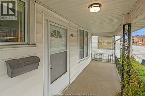 1333 Wyandotte Street West Windsor ON N9B 1H3