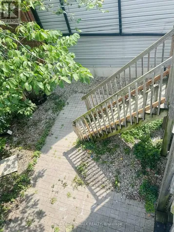 320 Laurier Avenue East Ottawa ON K1N 6P6