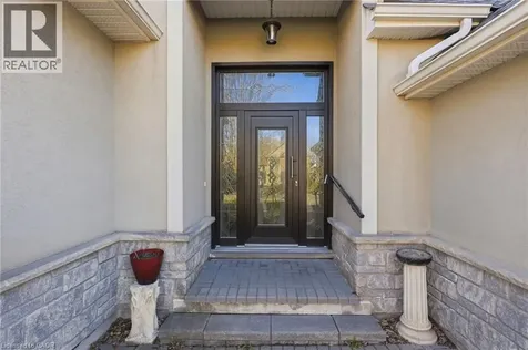 14 Fisher Drive Virgil ON L0S 1J0
