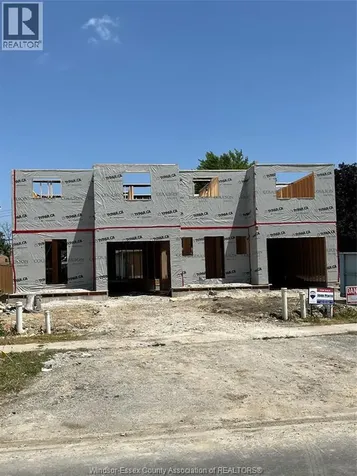 75 Balaclava Amherstburg ON N9V 2W9