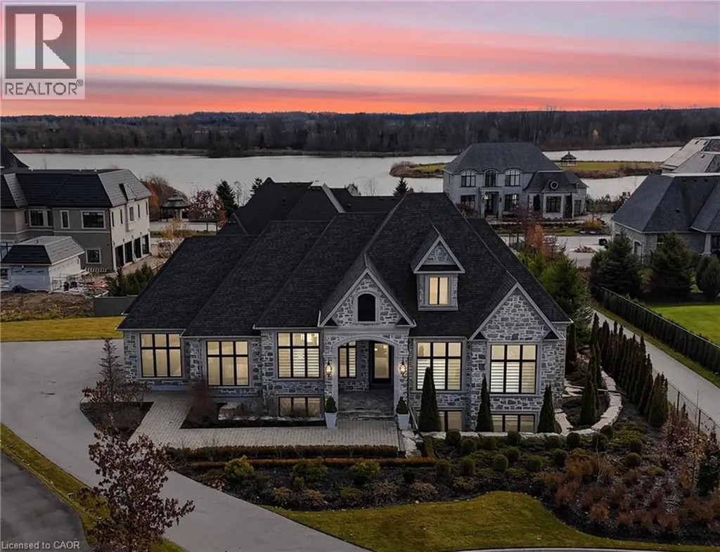 31 Reid Court Puslinch ON N0B 2J0