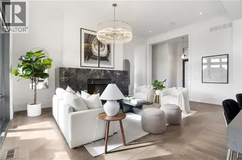 31 Reid Court Puslinch ON N0B 2J0