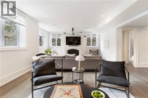 31 Reid Court Puslinch ON N0B 2J0