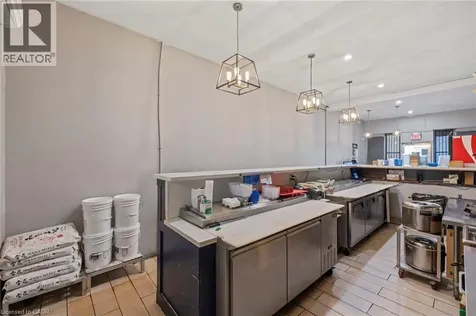 542 Concession Street Hamilton ON L8V 1A9