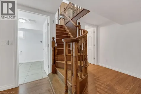 617 Eighth Road East Stoney Creek ON L8J 2X4