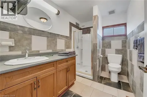 617 Eighth Road East Stoney Creek ON L8J 2X4