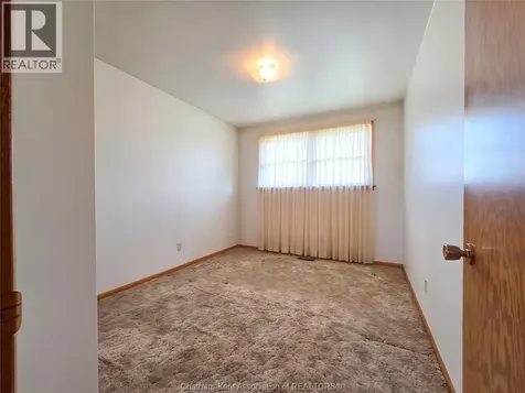 64 Coverdale Street North Chatham ON N7L 2T9