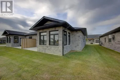63 Cavalier Crescent Huron-kinloss ON N0G 2R0