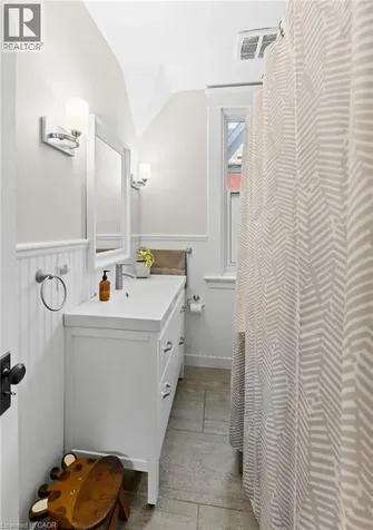 58 Hohner Avenue Kitchener ON N2H 2V4