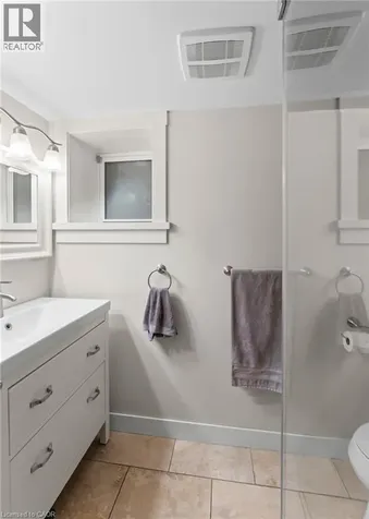 58 Hohner Avenue Kitchener ON N2H 2V4