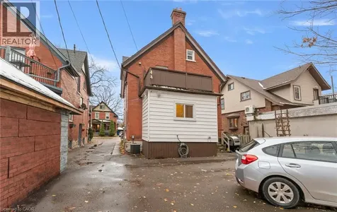 58 Hohner Avenue Kitchener ON N2H 2V4