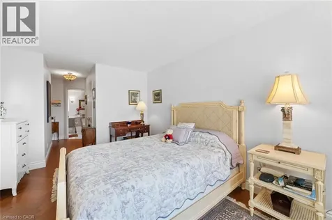 2287 Lake Shore Boulevard West Toronto ON M8V 3Y1