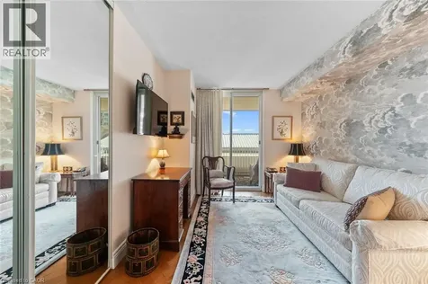 2287 Lake Shore Boulevard West Toronto ON M8V 3Y1