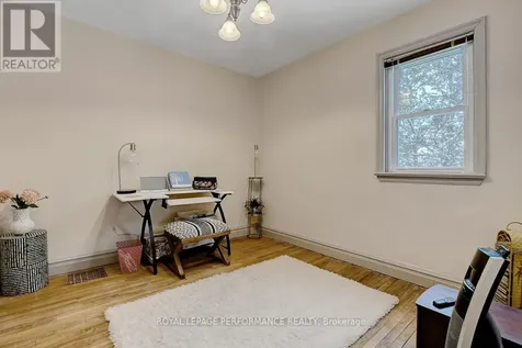 103 Glynn Avenue Ottawa ON K1K 1S7