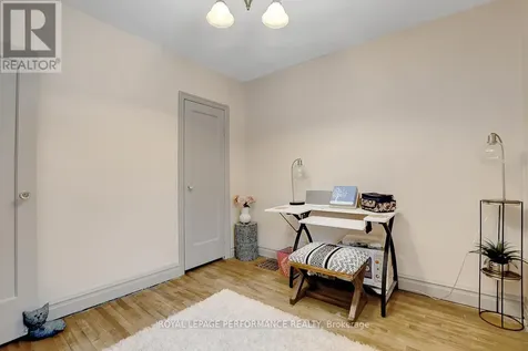 103 Glynn Avenue Ottawa ON K1K 1S7