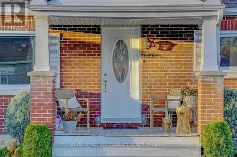 103 Glynn Avenue Ottawa ON K1K 1S7