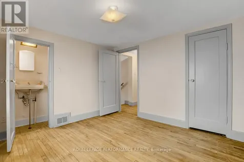 103 Glynn Avenue Ottawa ON K1K 1S7
