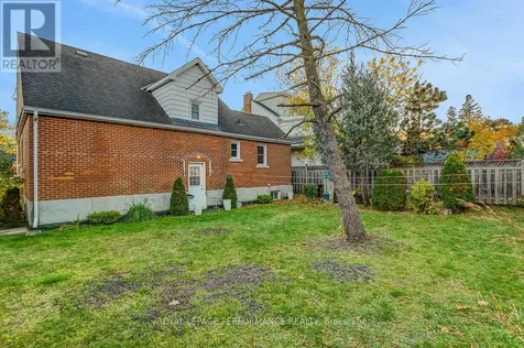 103 Glynn Avenue Ottawa ON K1K 1S7