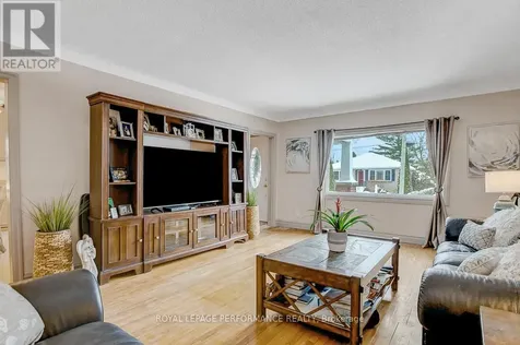103 Glynn Avenue Ottawa ON K1K 1S7