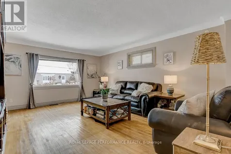 103 Glynn Avenue Ottawa ON K1K 1S7