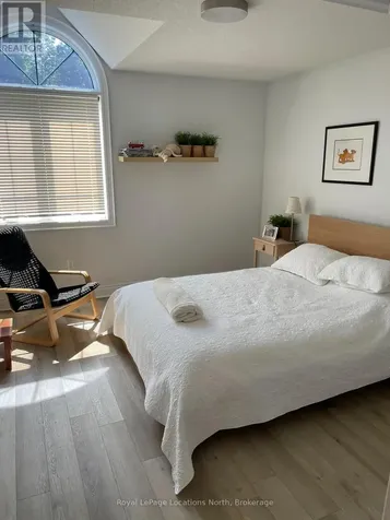 32 Berkshire Avenue Wasaga Beach ON L9Z 0G3