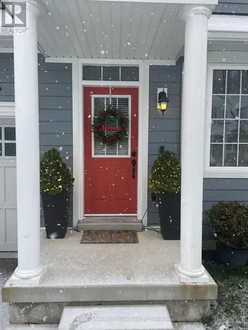 32 Berkshire Avenue Wasaga Beach ON L9Z 0G3