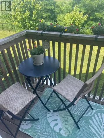 32 Berkshire Avenue Wasaga Beach ON L9Z 0G3