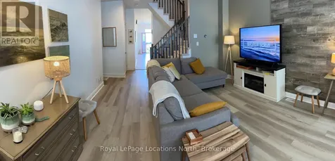 32 Berkshire Avenue Wasaga Beach ON L9Z 0G3