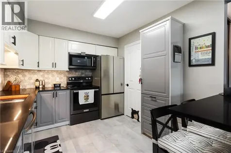 50 Campbell Court Stratford ON N5A 7T6