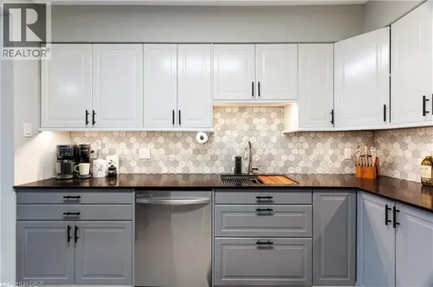 50 Campbell Court Stratford ON N5A 7T6