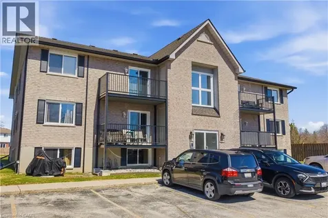 50 Campbell Court Stratford ON N5A 7T6