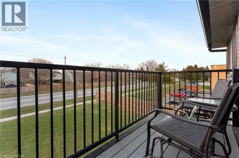 50 Campbell Court Stratford ON N5A 7T6
