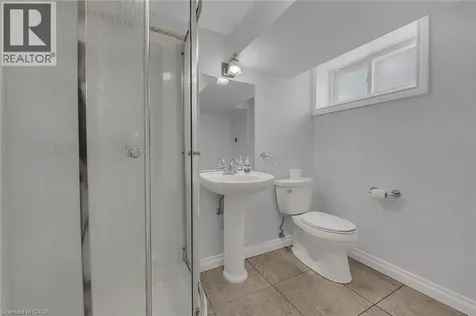 617 Eighth Road East Stoney Creek ON L8J 2X4