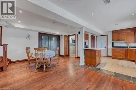 617 Eighth Road East Stoney Creek ON L8J 2X4