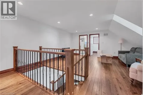 617 Eighth Road East Stoney Creek ON L8J 2X4