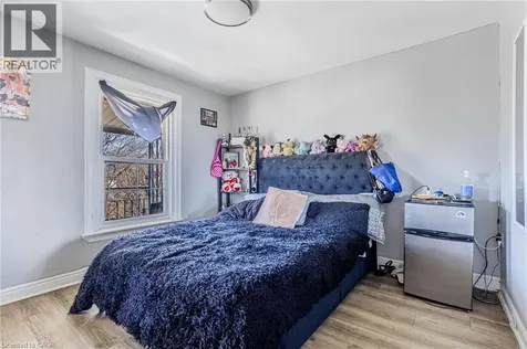 174 Rosslyn Avenue North Hamilton ON L8L 7P7