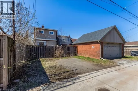 174 Rosslyn Avenue North Hamilton ON L8L 7P7