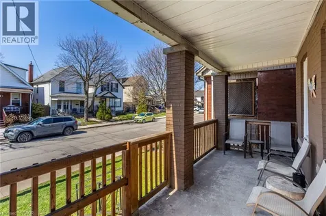 174 Rosslyn Avenue North Hamilton ON L8L 7P7