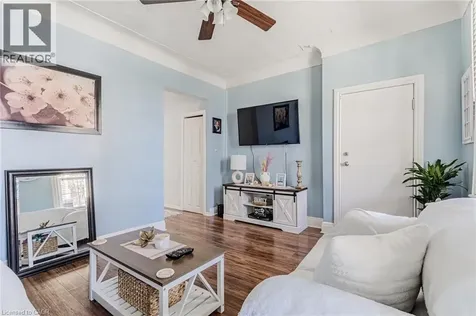 174 Rosslyn Avenue North Hamilton ON L8L 7P7