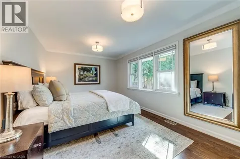 4306 Lakeshore Road Burlington ON L7L 1A8