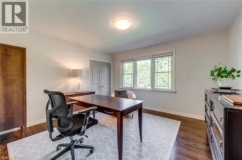 4306 Lakeshore Road Burlington ON L7L 1A8
