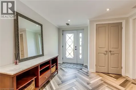 4306 Lakeshore Road Burlington ON L7L 1A8