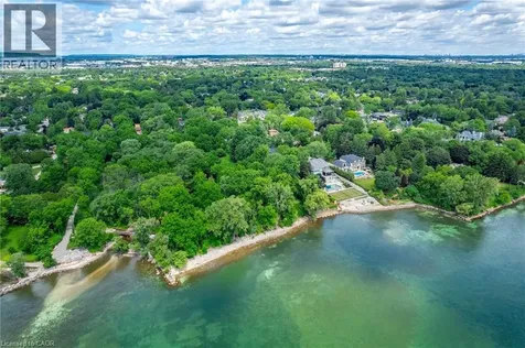 4306 Lakeshore Road Burlington ON L7L 1A8