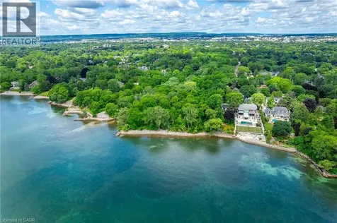 4306 Lakeshore Road Burlington ON L7L 1A8