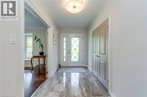 4306 Lakeshore Road Burlington ON L7L 1A8