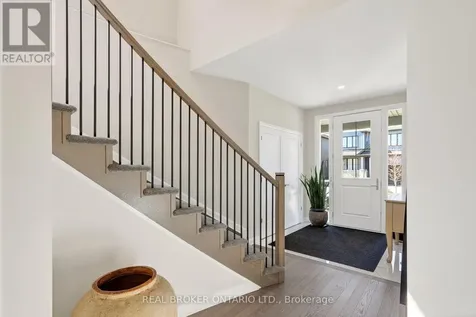 548 Anchor Circle Ottawa ON K2B 7Z5