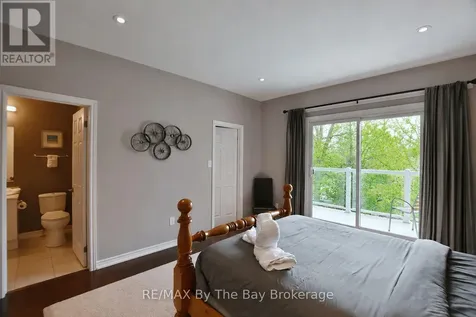 15 30th Street North Wasaga Beach ON L9Z 2C8