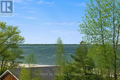 15 30th Street North Wasaga Beach ON L9Z 2C8